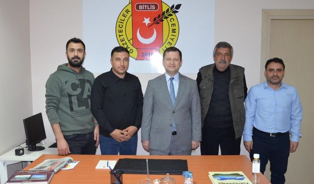 Kaymakam Demirer’den Bitlis Gazeteciler Cemiyeti’ne ziyaret